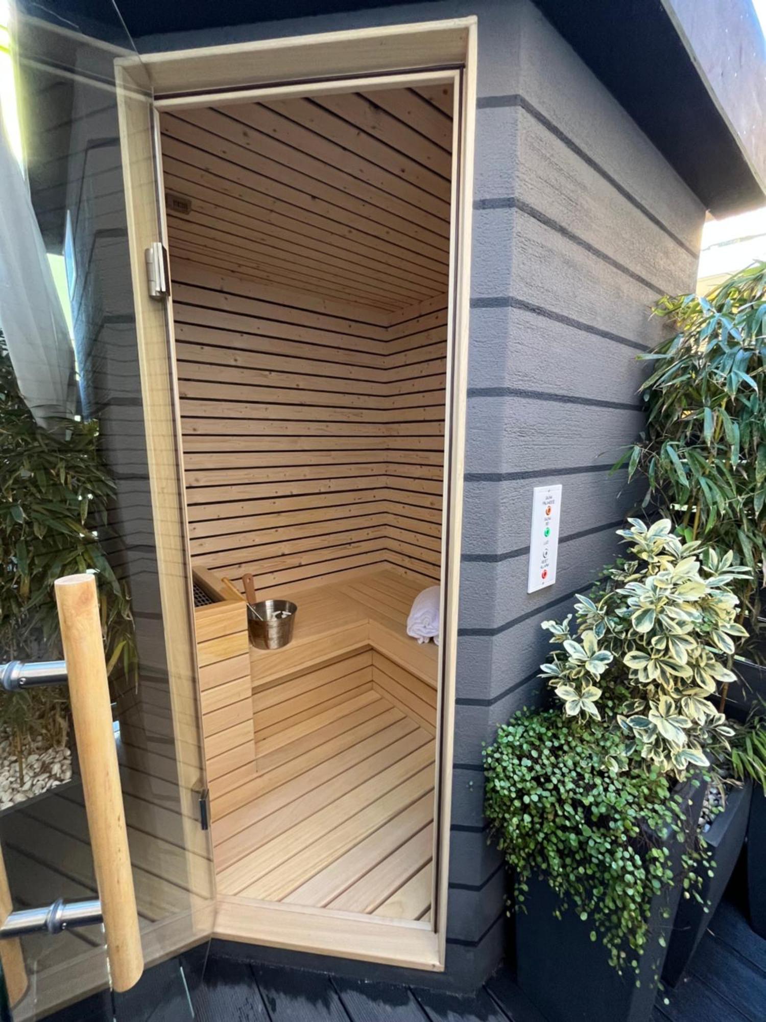 Sea Garden Apartments & Rooms Grado Exterior photo